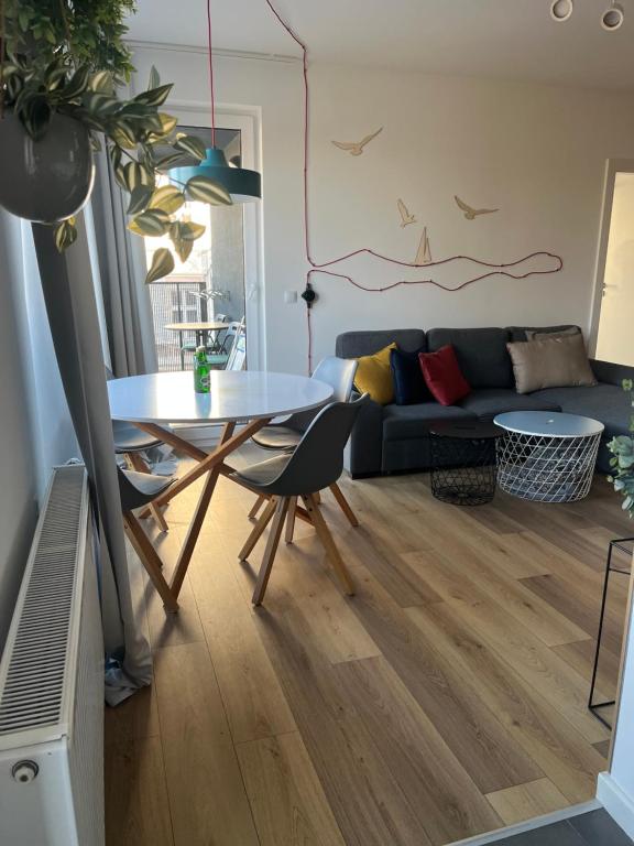 Posedenie v ubytovaní AL-DOM apartamenty Kniewskiego 11 Kolobrzeg