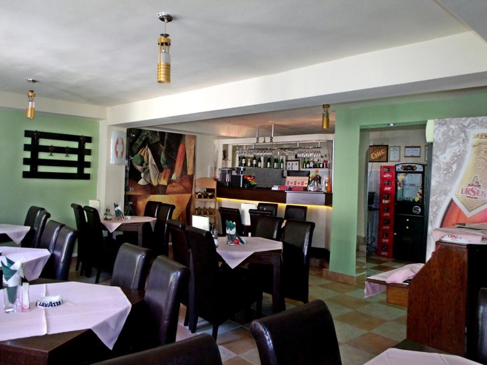 Restaurace v ubytování Pensiunea Paco