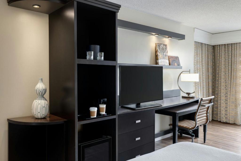 Courtyard by Marriott Charleston Historic District - 