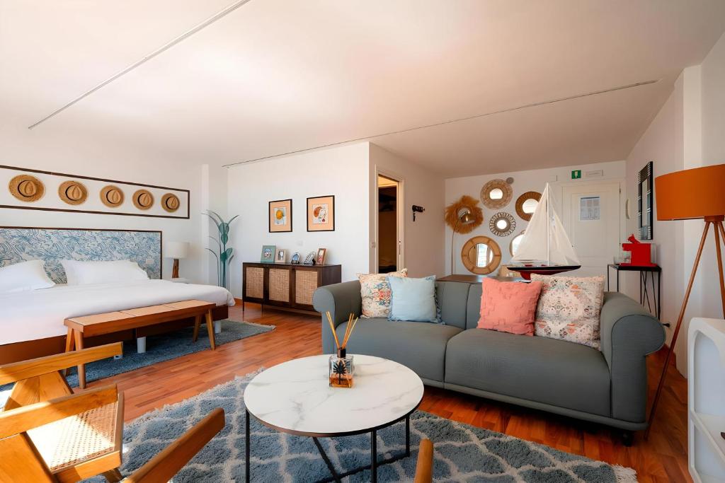 Posezení v ubytování HOTIDAY Room Collection - Grado