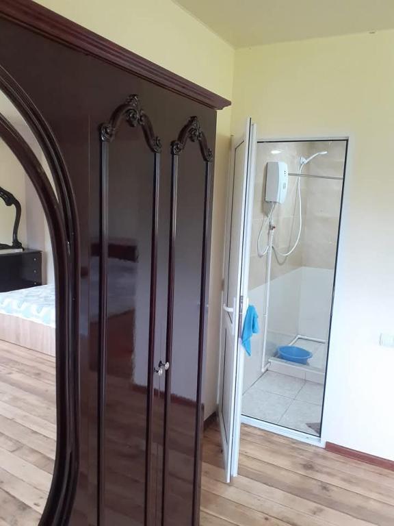 Koupelna v ubytování Hangstyan tun antarayin