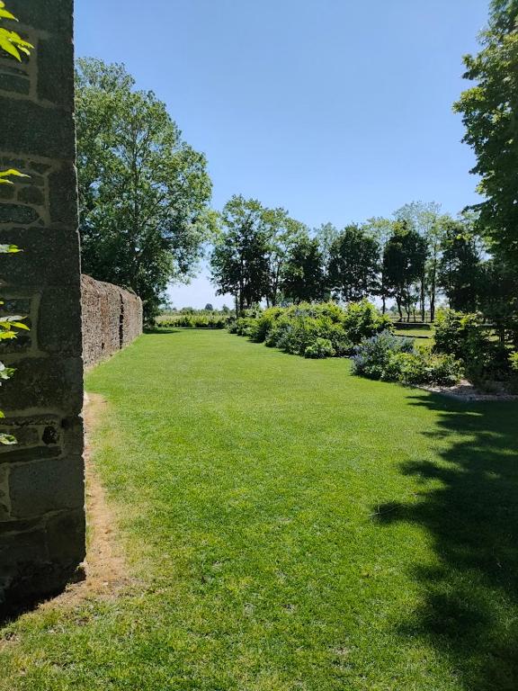 Zahrada ubytování Domaine du Manoir de Vains