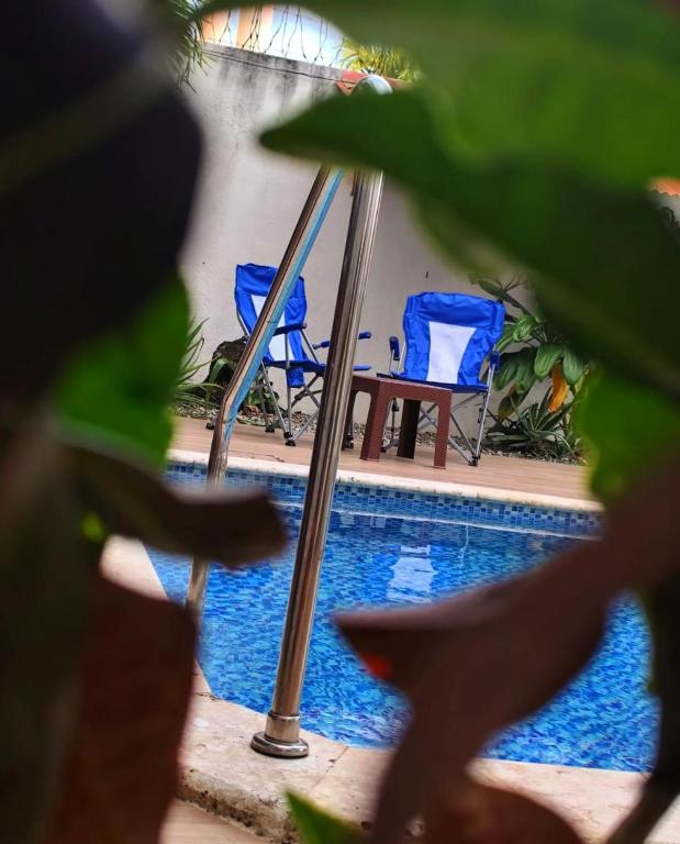 Bazén v ubytování Cruce Caribeña nebo v jeho okolí