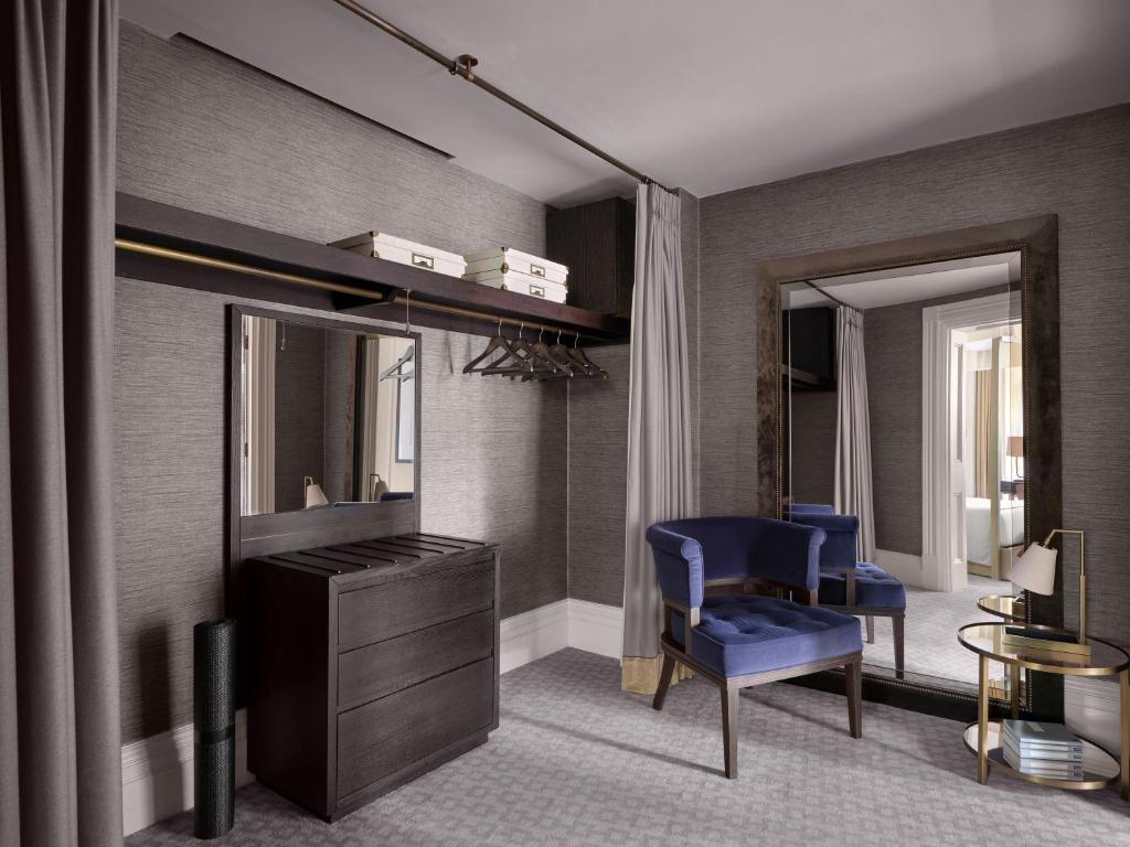 
The Bloomsbury Suite
