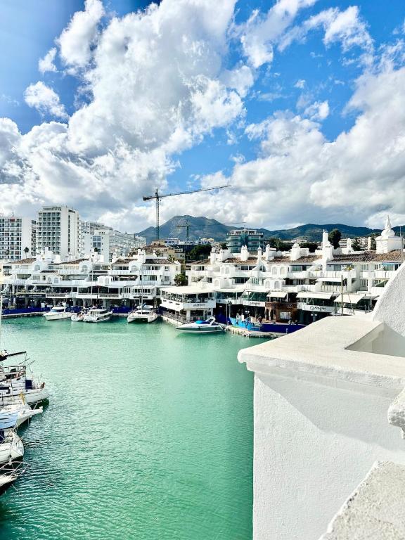 Wonderful Apartment in Puerto Marina