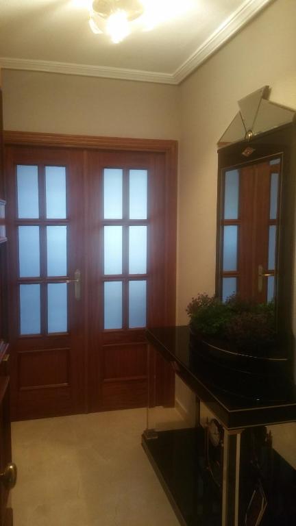 Zdjęcie z galerii obiektu Apartamento Eduardo Dato w Sewilli