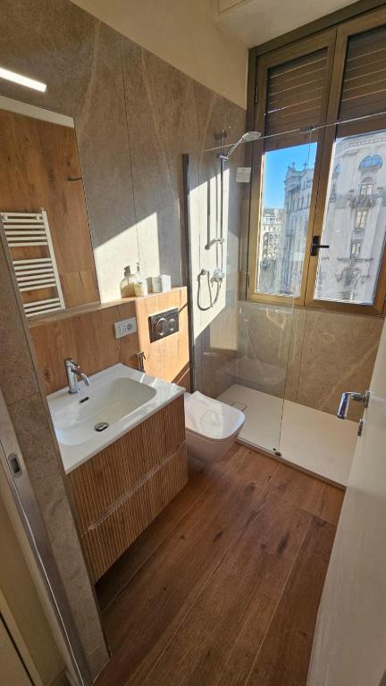 A bathroom at Studio Lunigiana Milano Stazione Milano