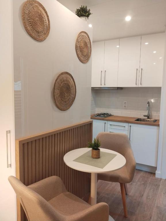 Una cocina o zona de cocina en Blue Ocean Camp - Tasartico
