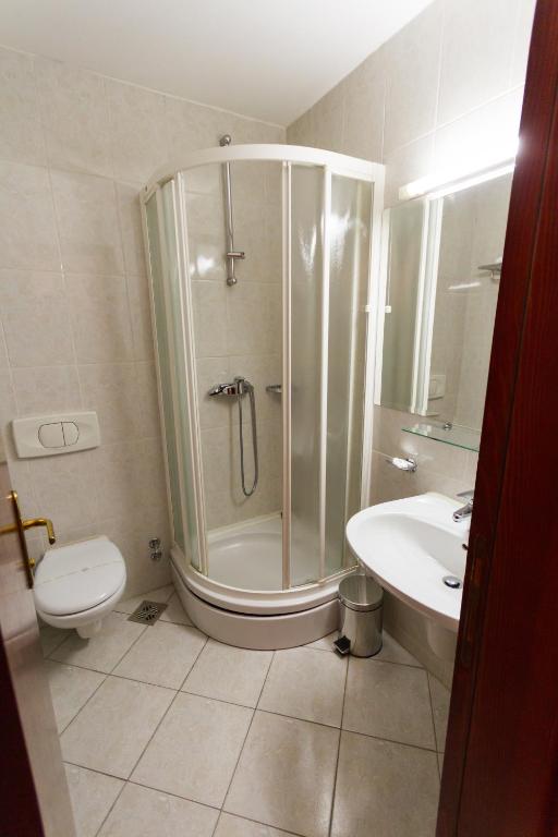Koupelna v ubytování Hotel M3