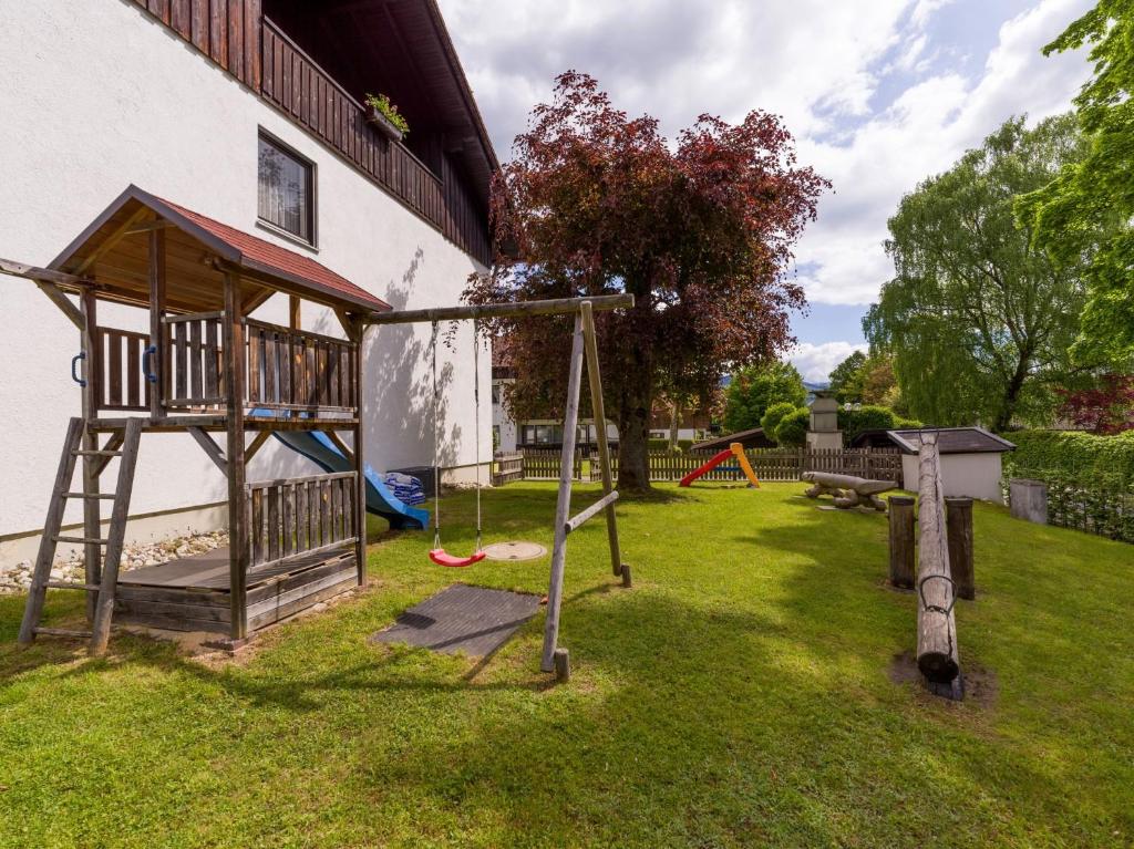 Zahrada ubytování Ferienwohnanlage Oberaudorf B 3 mit Hallenbad und Sauna