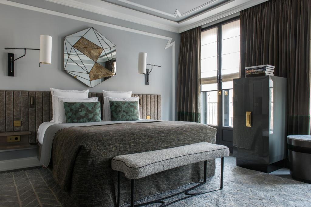 Deluxe Double or Twin Room - Image 1