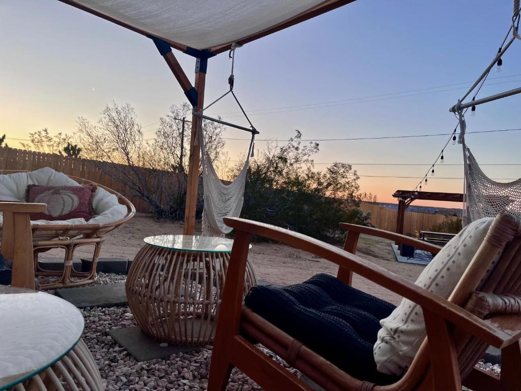 Balkón nebo terasa v ubytování 3br 2bthbackyard Oasis 10 Min To Jtnp Zen Garden