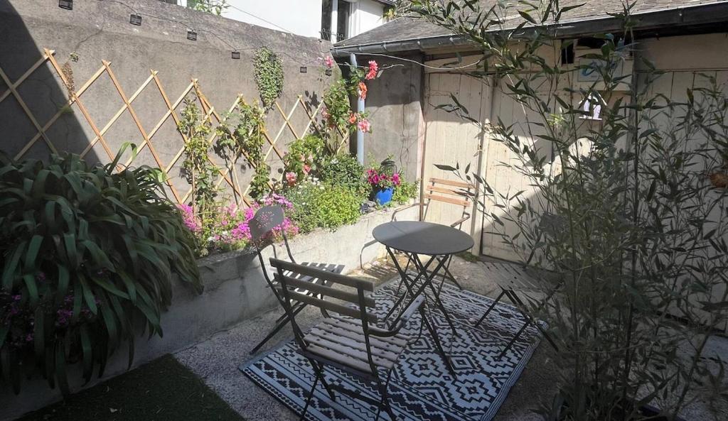 Photo de la galerie de l'établissement Chill in blue chez Ketty, à Granville