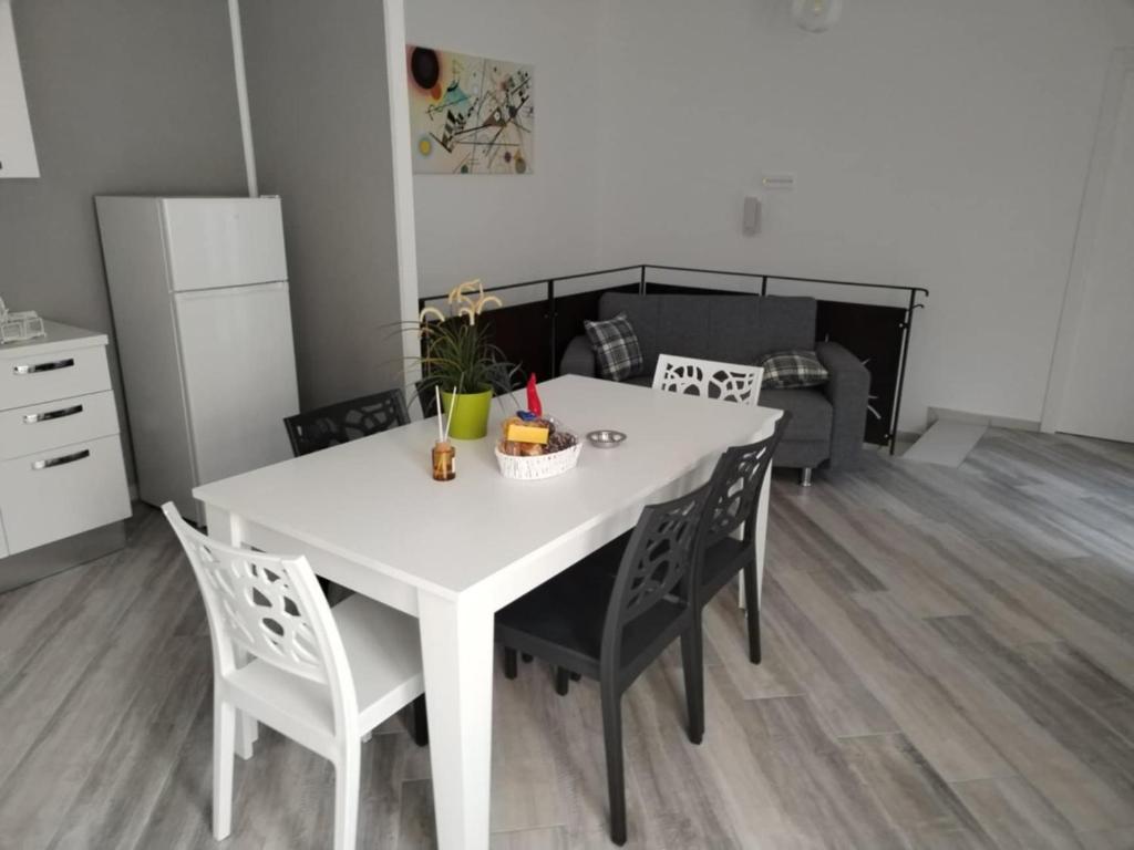 Kuchyň nebo kuchyňský kout v ubytování B&B Giumà