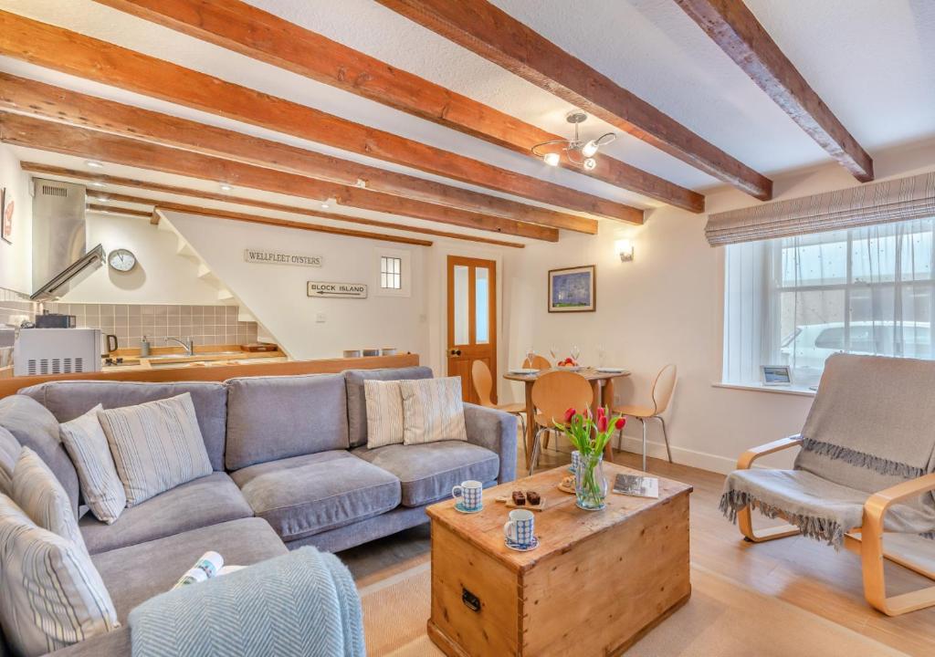 Masons Cottage - Two-Bedroom House