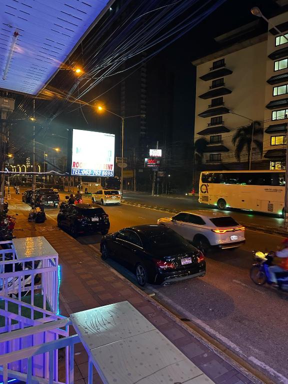 MAGNIFICo INN PATTAYA - Resim 15