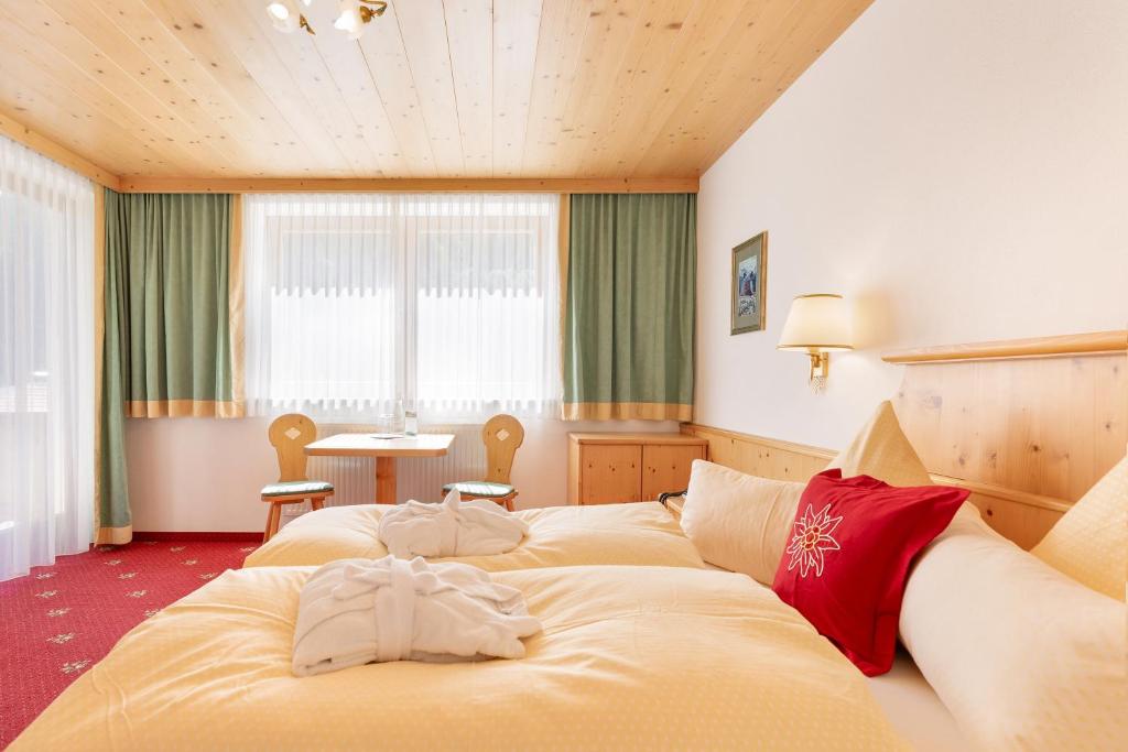 Hotel Pinzger Tux - 15