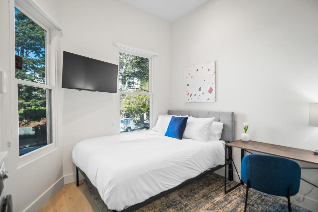 Postel nebo postele na pokoji v ubytování Kasa The Addison San Francisco