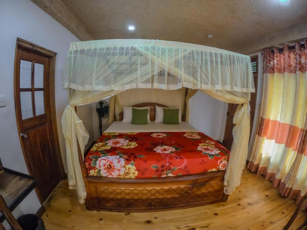 Postel nebo postele na pokoji v ubytování Mountain Range Cottage