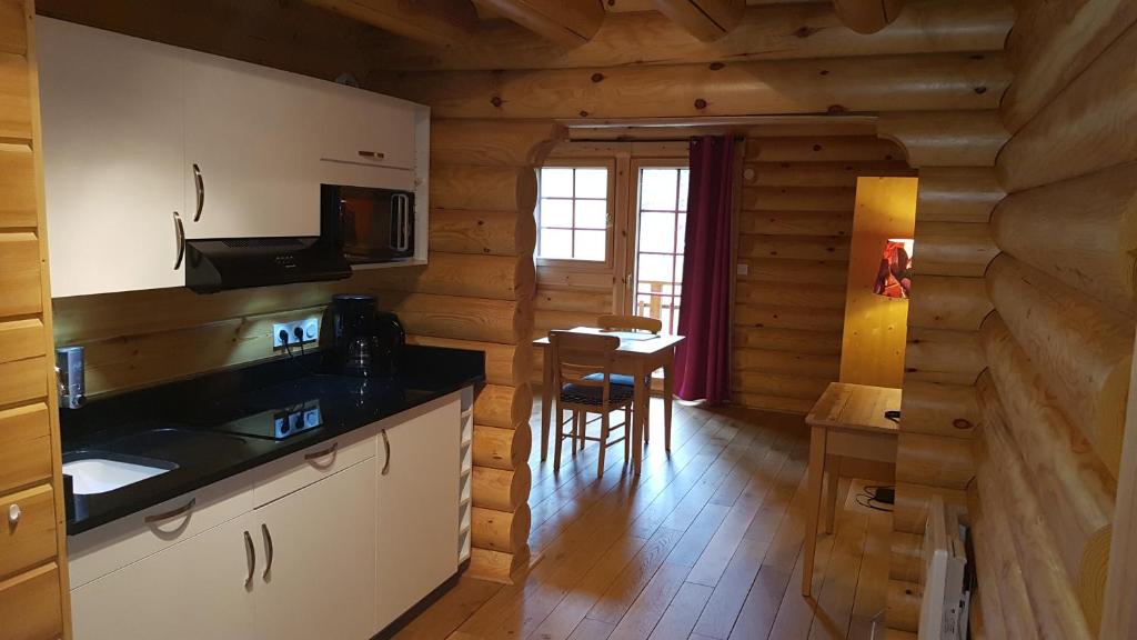 Hôtel Résidence Le Pin Sylvestre Amnéville les Thermes - Studio Met Balkon