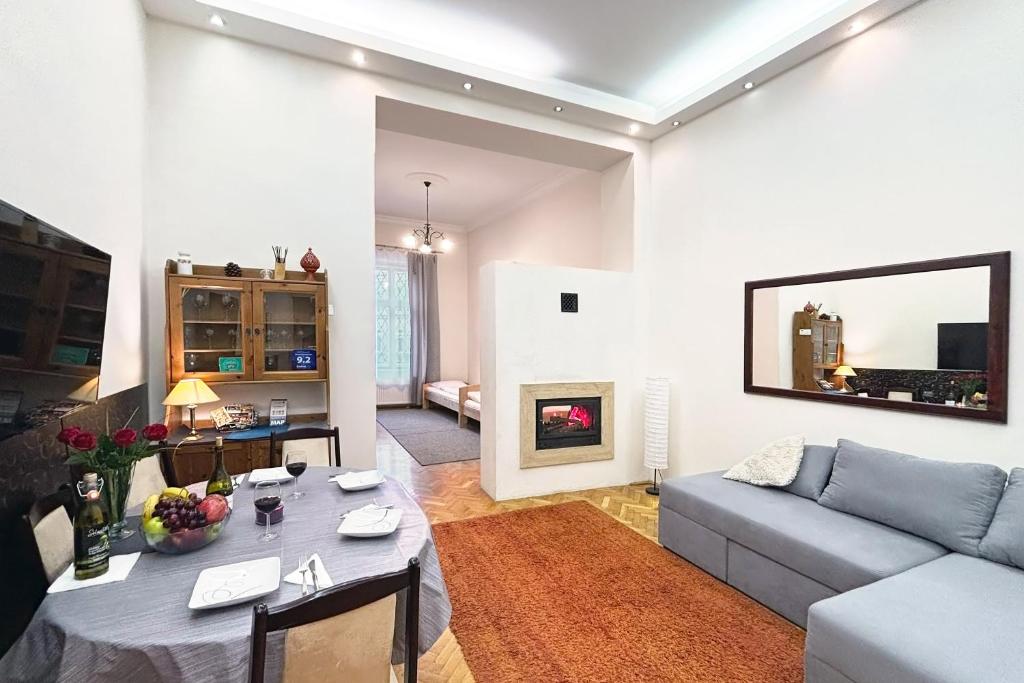 Televisor o centre d'entreteniment de Fireplace Holidays