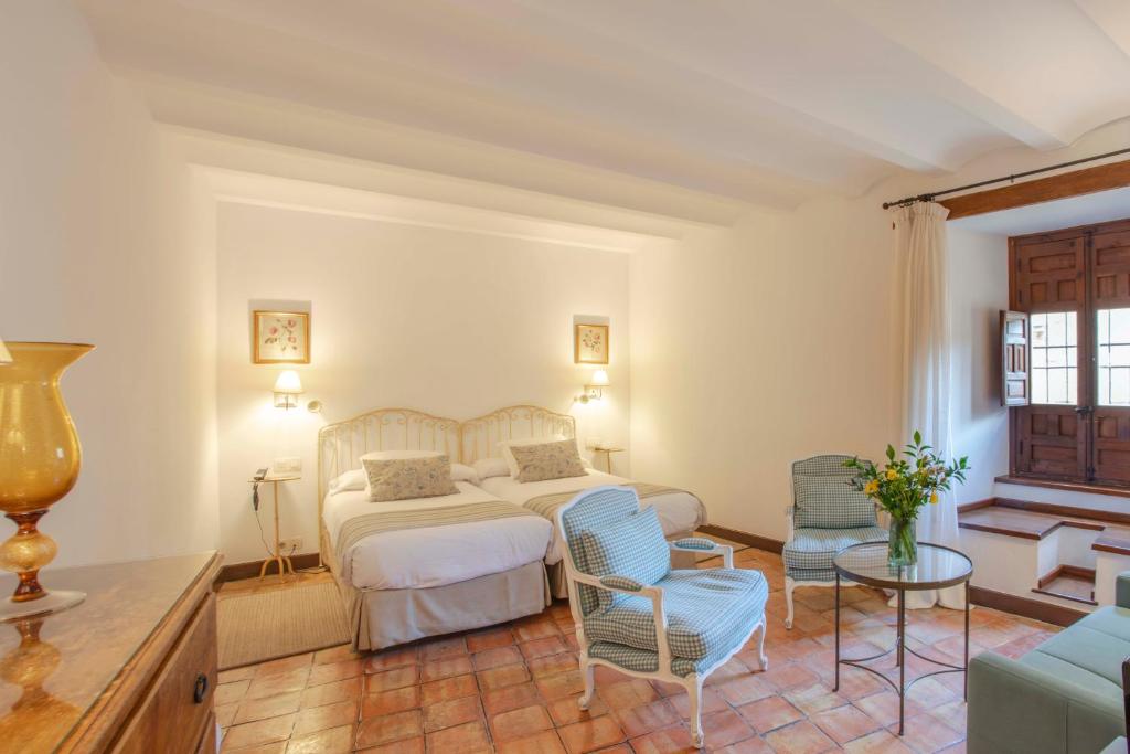 Hotel Puerta de la Luna - 4