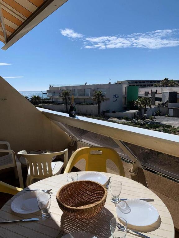 Photo de la galerie de l'établissement Résidence Héliopolis Bâtiment Ab - Studio Cabine 2 pers - Héliopolis Bât. AB MAE-2894, au Cap d'Agde