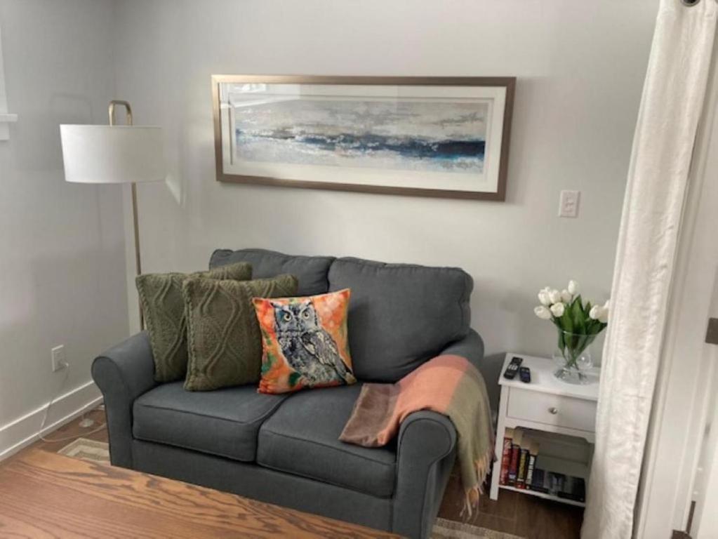 Ruang duduk di Ladysmith Harbour View House