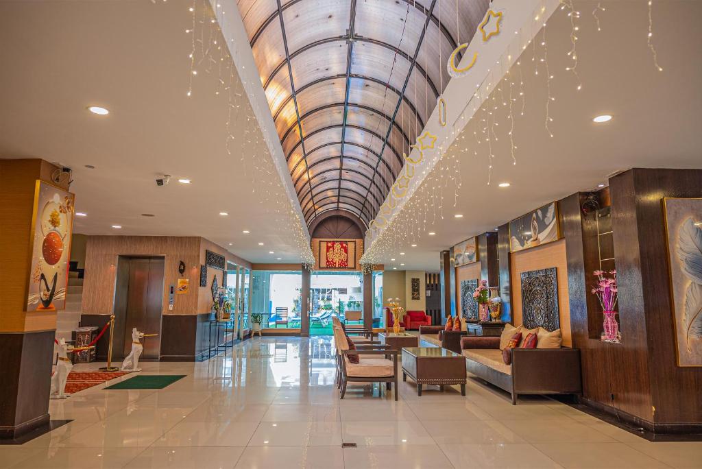 Boss Suites Nana Hotel - Resim 7