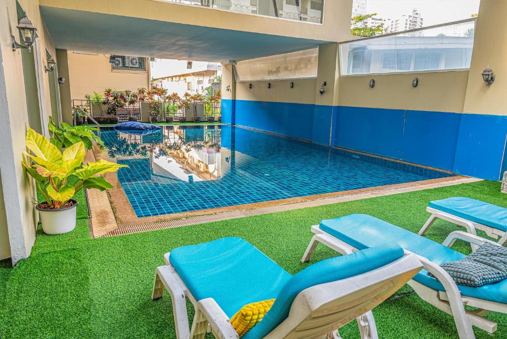 Boss Suites Nana Hotel - Resim 6