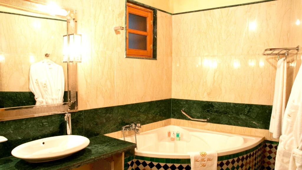 A bathroom at Riad-Boutique Borj Dhab Fez