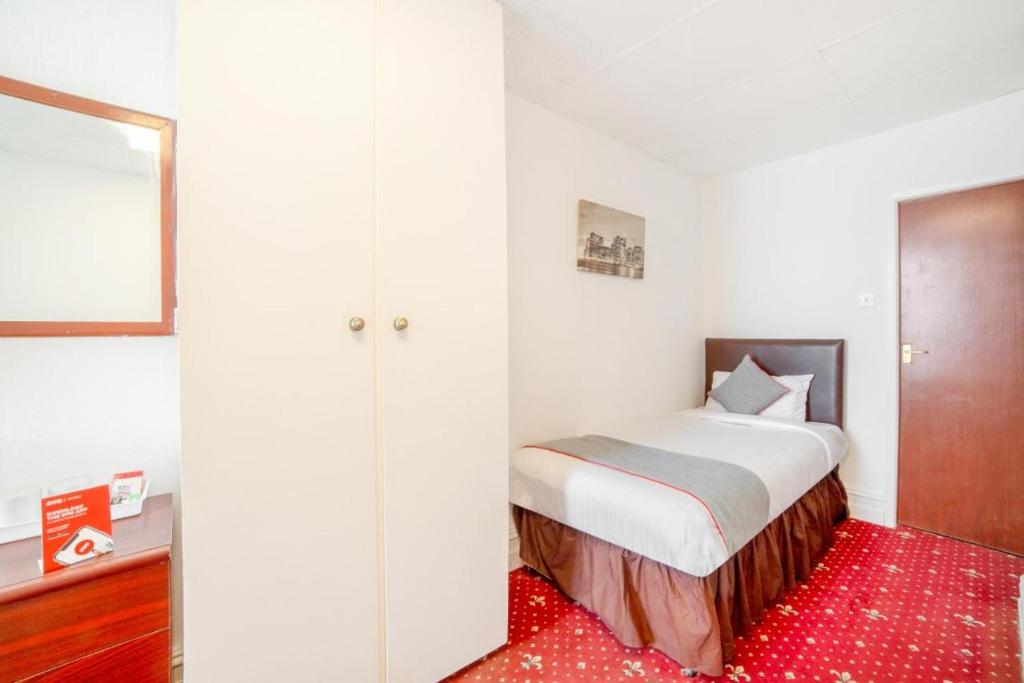 HOTEL BLUE OCEAN - Call For Cheap Prices - Check In Until 3AM - Resim 32