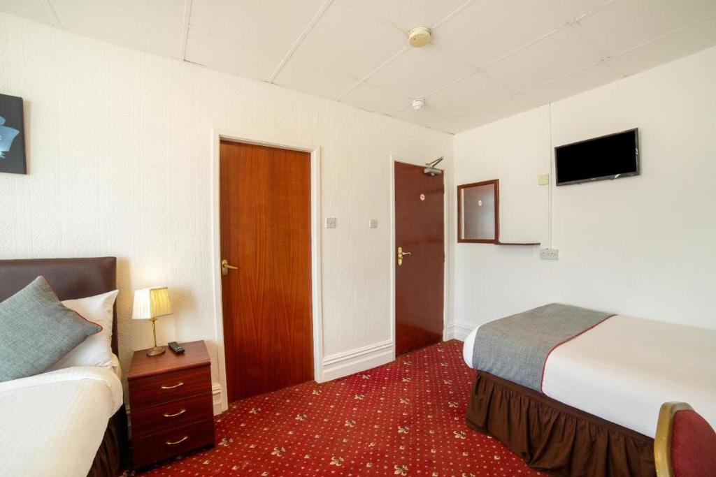HOTEL BLUE OCEAN - Call For Cheap Prices - Check In Until 3AM - Resim 38