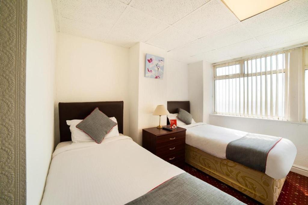 HOTEL BLUE OCEAN - Call For Cheap Prices - Check In Until 3AM - Resim 40