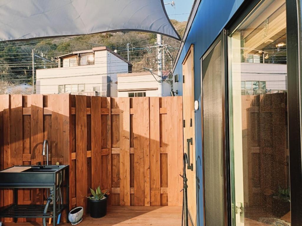 Balkón nebo terasa v ubytování Trailer inn Onomichi
