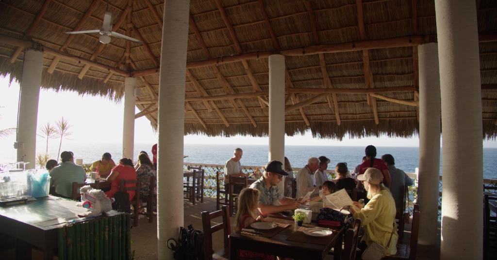 Hosté ubytování Traditional Sierra Leon Oceanfront Rooms - Adults Only