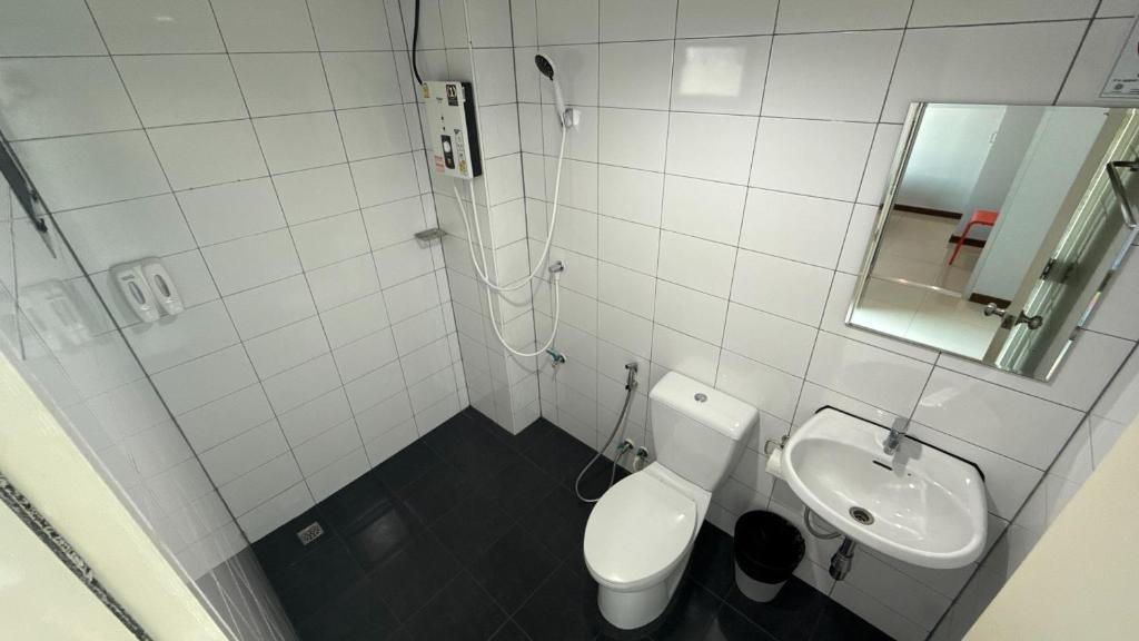 Koupelna v ubytování ฺBaan Paknam Hotel