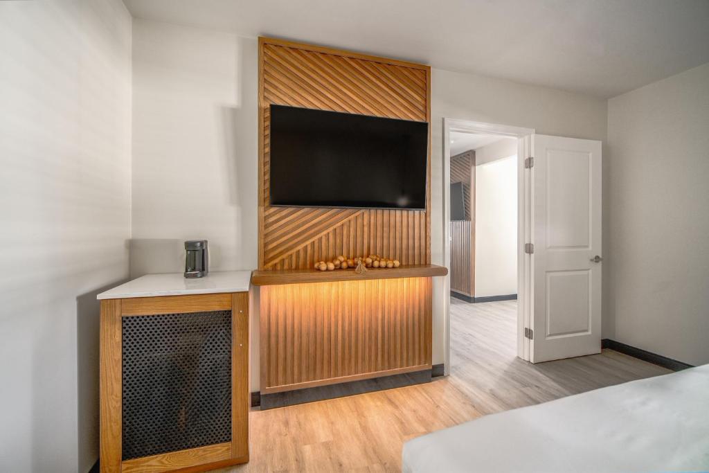 LYFE INN & SUITES by AGA- North Hollywood Universal Studiosにあるベッド