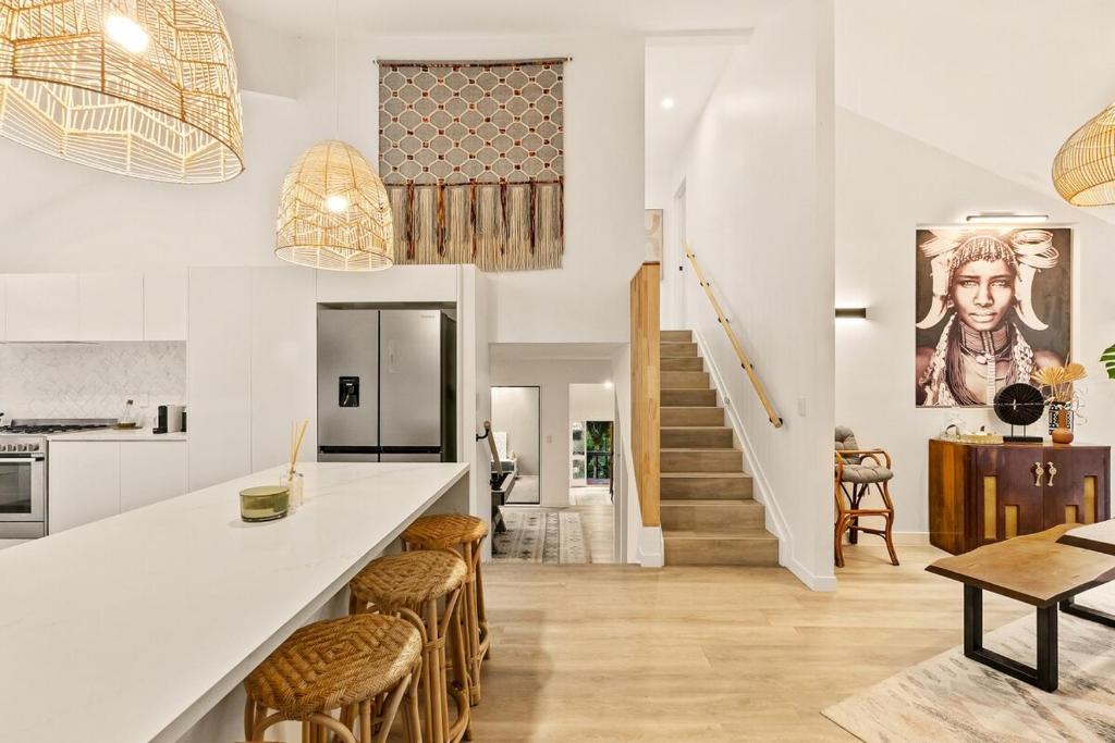 Forest Retreat with pool table & 10min to wineries - Resim 17