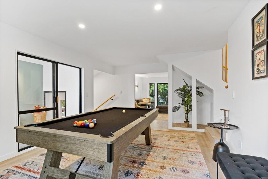 Forest Retreat with pool table & 10min to wineries - Resim 28