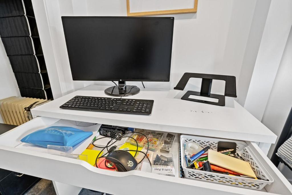 Forest Retreat with pool table & 10min to wineries - Resim 33