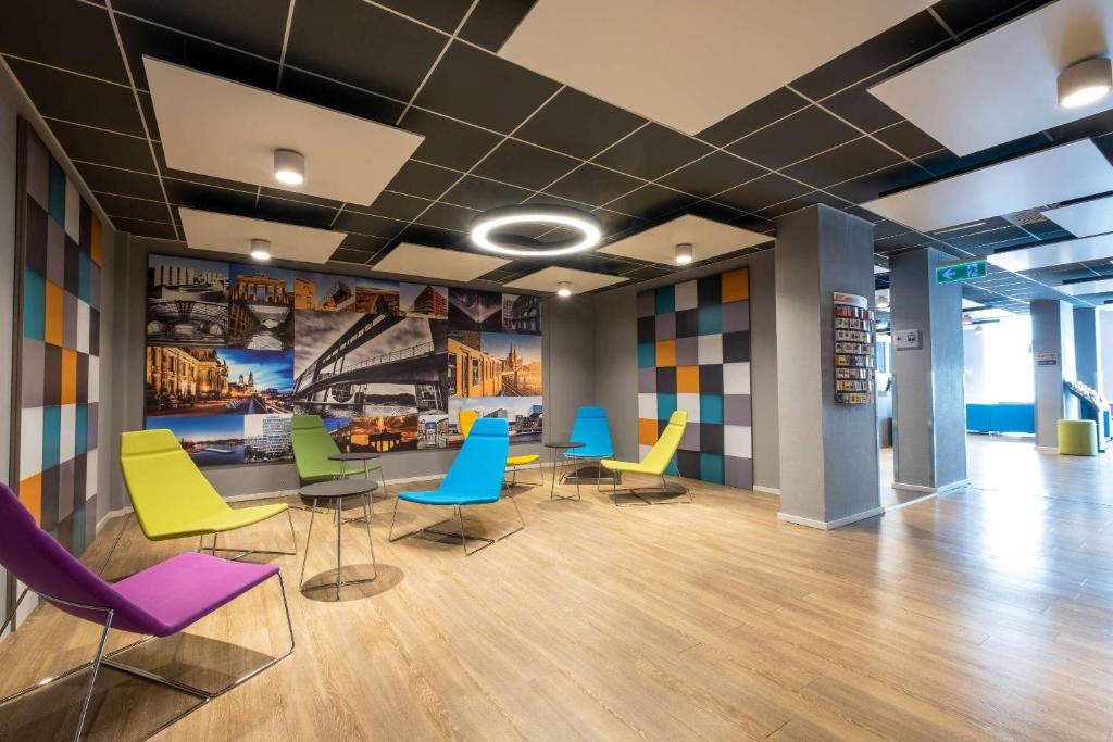 Posezení v ubytování Hotel Berlin Lichtenberg