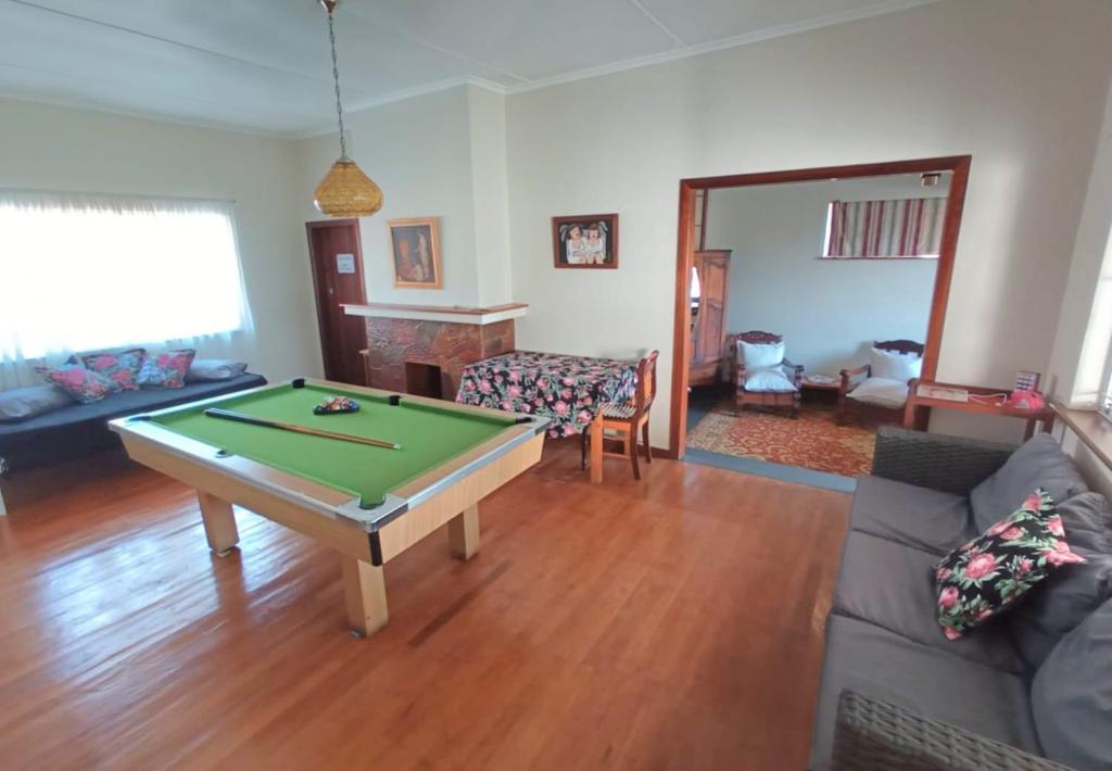 Posezení v ubytování 3 Pauw Street - 8 guests