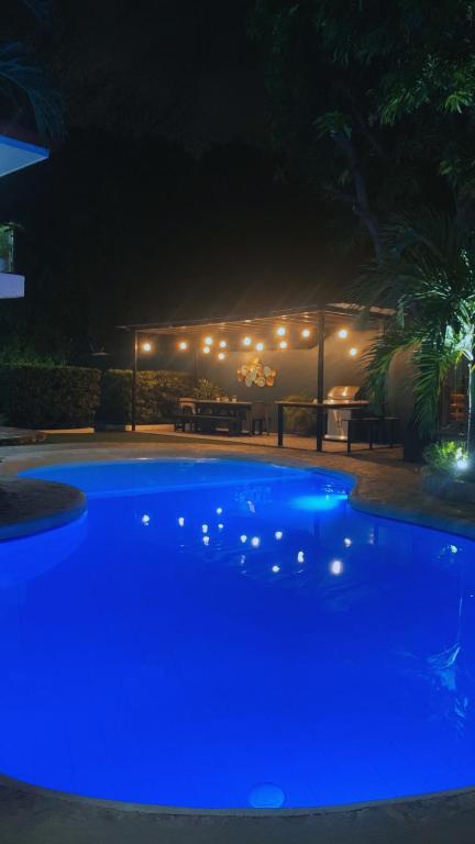 Piscina di The Barkly House Staycation o nelle vicinanze