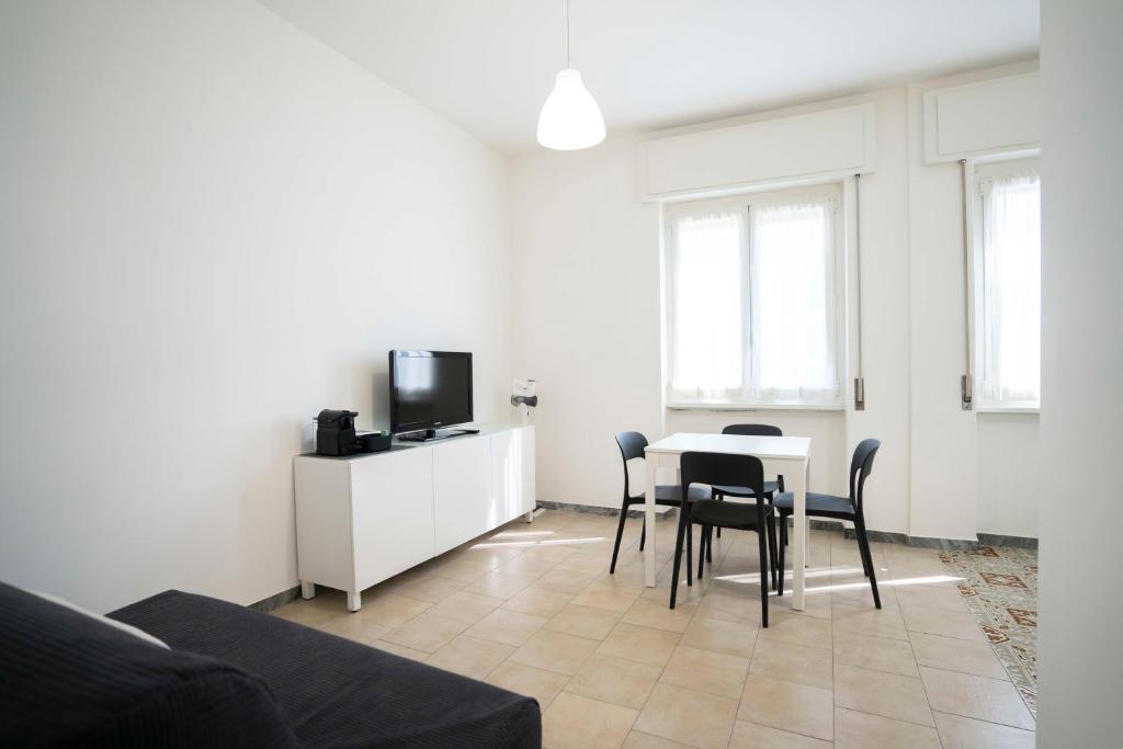 TV a/nebo společenská místnost v ubytování Ale E-Commerce Holiday Home