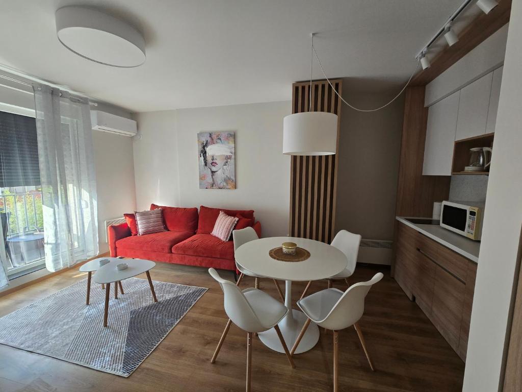 Køkken eller tekøkken på Sunny lux apartman II