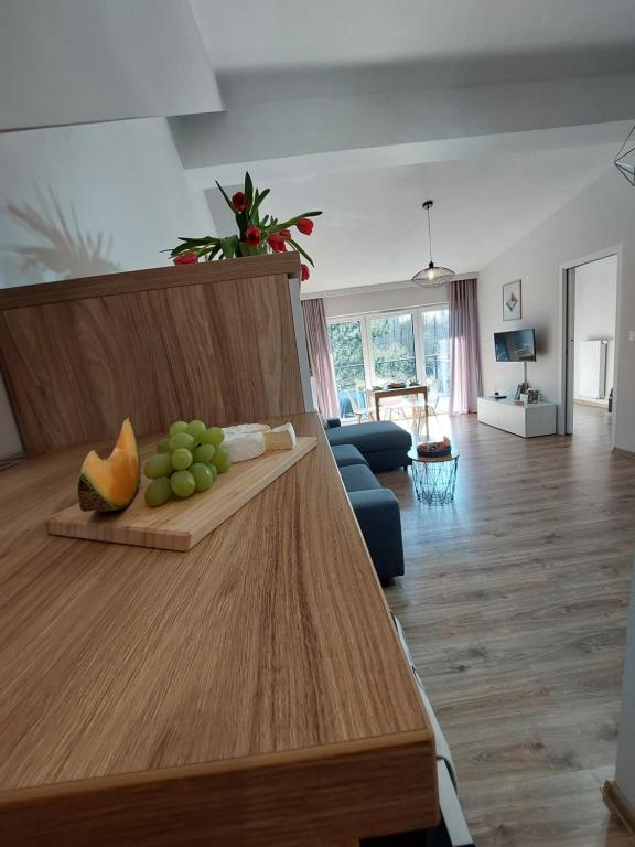 MR HOME APARTMENTS - Limba - 11