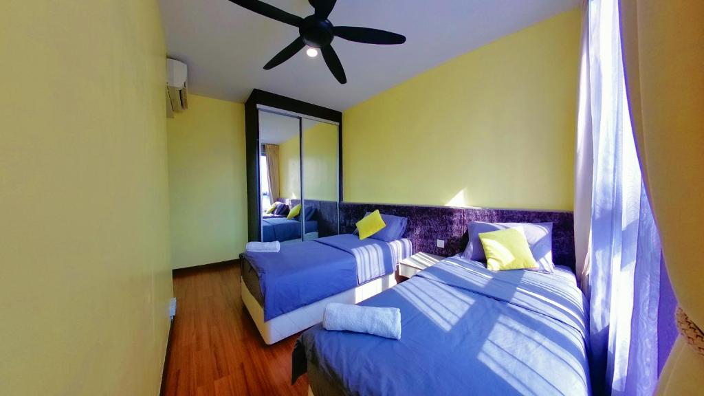 Postel nebo postele na pokoji v ubytování 9pax 2R2B FAMILY SUITE, i-City, i-Suite, HYDE, Beside Theme Park, WIFI 50-55" Smart TV
