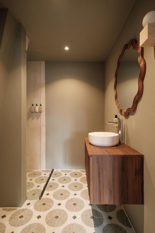 House of Adam - Resim 9