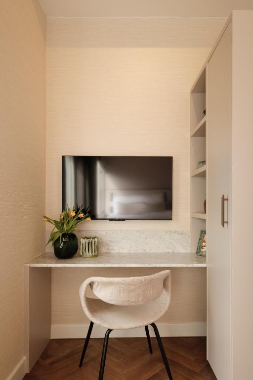 House of Adam - Resim 25